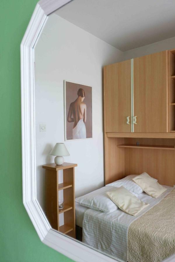 Apartment Ponos Krk Town Buitenkant foto