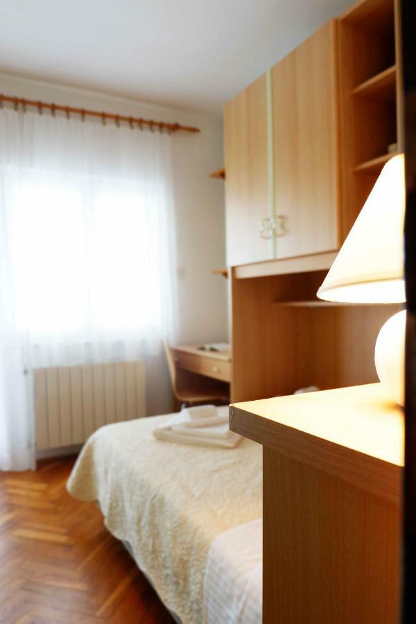 Apartment Ponos Krk Town Buitenkant foto
